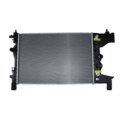 İyi bir fiyat. 2015-2015 Chevrolet Cruze Otomobil Parçaları Soğutma Sistemi için Alüminyum Radyatör Su Tankı çevrimiçi