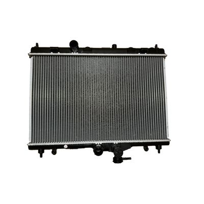 İyi bir fiyat. 21410ED500 Otomobil Parçaları Nissan Sylphy Tiida için Otomobil Motoru Soğutucu Soğutucu MT 214101FD0A çevrimiçi