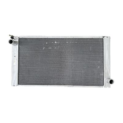 İyi bir fiyat. 17112751276 OE NO. Otomobil Parçaları Soğutma Sistemi MINI R55 R56 için Otomobil Motoru Soğutucu Soğutucu çevrimiçi